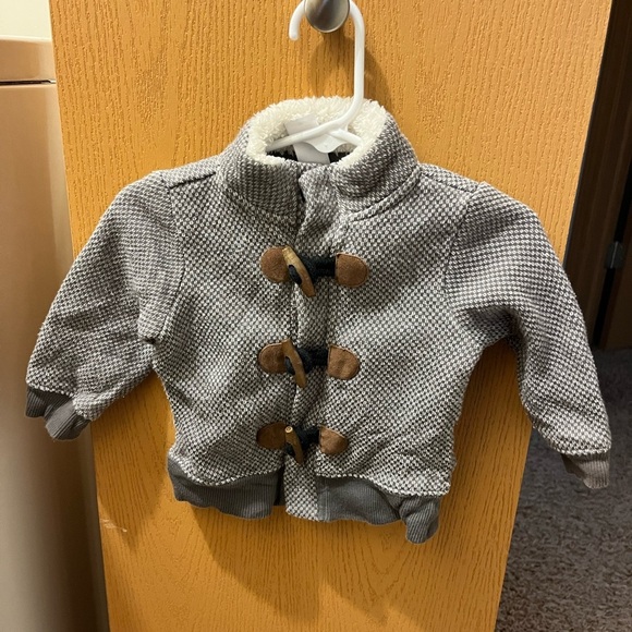 Carter’s bundle grey toggle infant sherpa jacket and plaid Shacket top - Picture 3 of 13